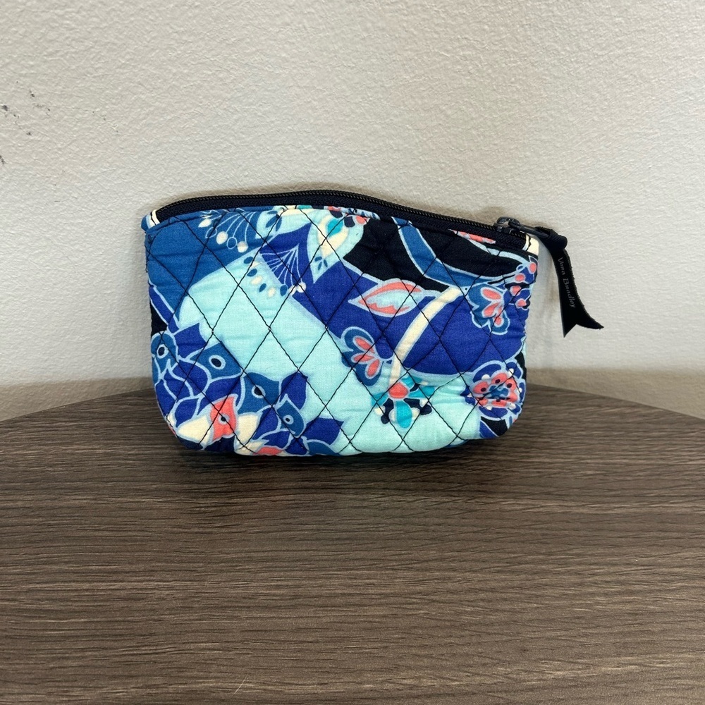 Vera Bradley Mirror Cosmetic Makeup Case Lotus Flower Swirl Quilted Bag NWOT - Picture 5 of 9